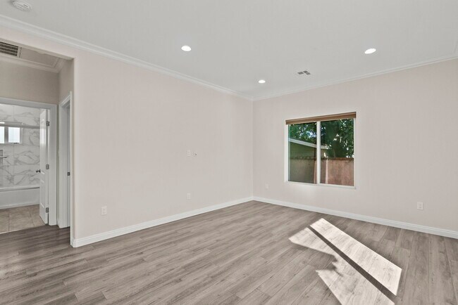 Building Photo - 6715 Cedros Ave