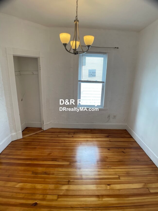 Building Photo - 24 Litchfield St