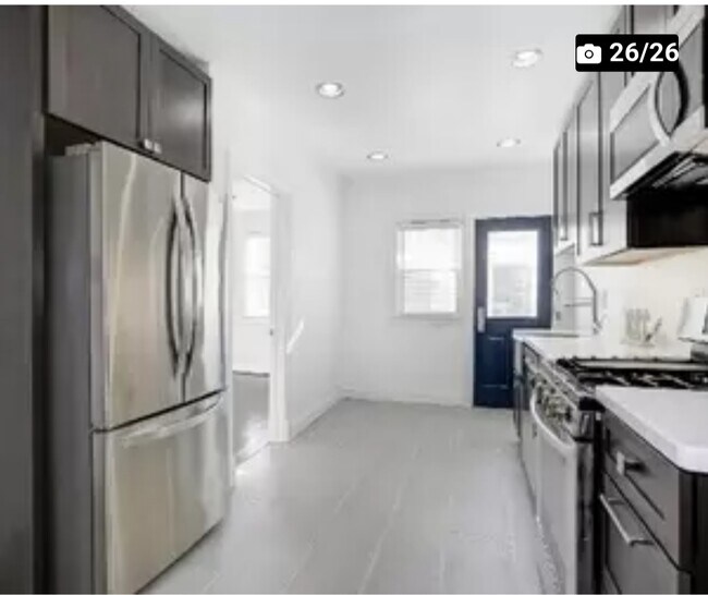 Building Photo - 2903 R St SE