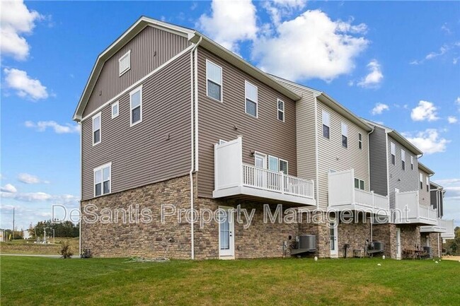 Foto del edificio - 416 Scharberry Ln