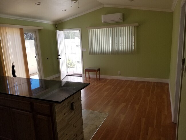 Foto del edificio - 133 Clarie Dr