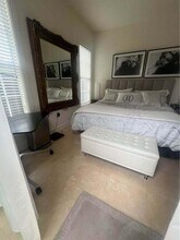 Building Photo - 505 SW 16th Ct