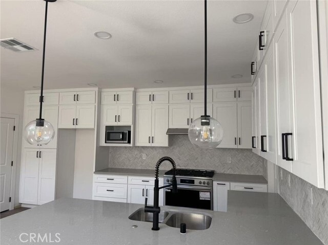 Building Photo - 34 Apple Valley