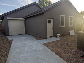 Building Photo - 14339 W Desert Hills Dr