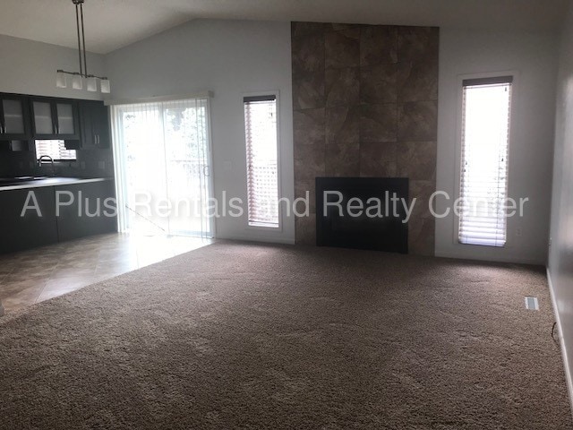 Building Photo - 3 BD Twin Home for rent south side