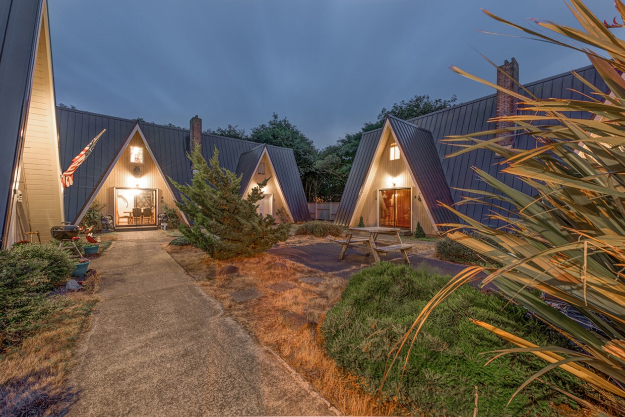 Foto principal - 782 Ocean Ct NW