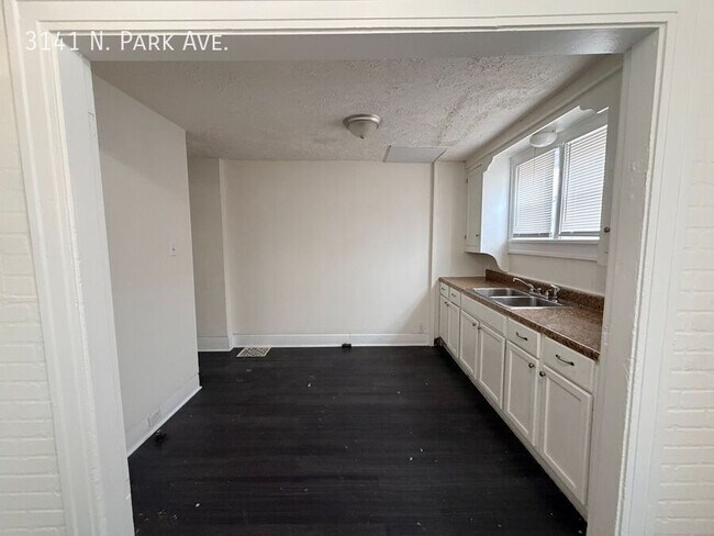 Foto del edificio - 3141 N Park Ave