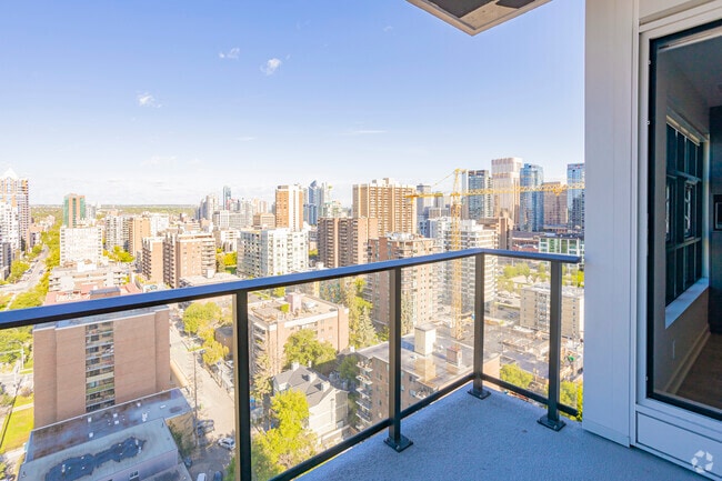 K-1 Suite - Balcony - Fourth Street Lofts (4SL)