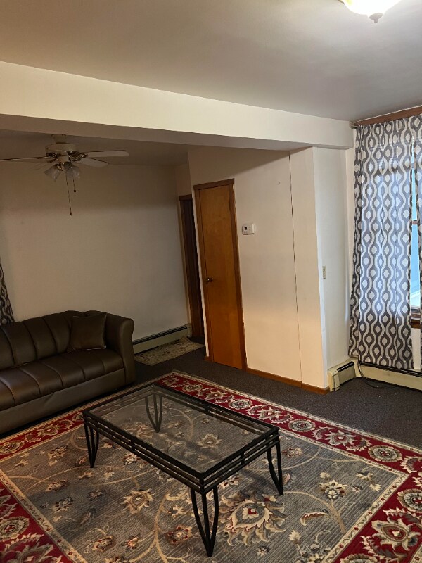 1216 13th Ave Unit 2nd floor, Altoona, PA 16601 Room for Rent in