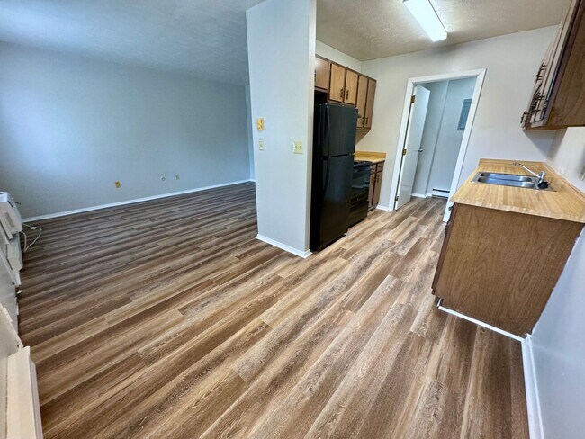 Foto del edificio - 943 N. Dorset