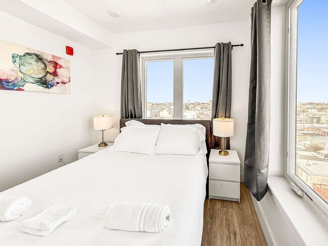 Foto del edificio - 2400 E Huntingdon St