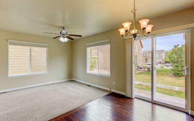 Foto del edificio - 3832 Sierra Glen Pl