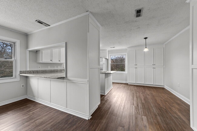 Photo - 1435 Auten Rd House