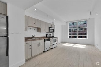 Building Photo - 111 E Flagler St
