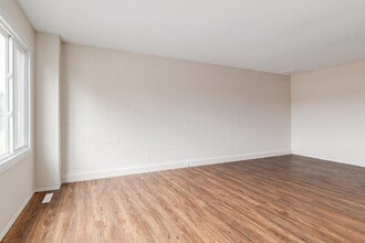 Building Photo - Parkland Townhomes