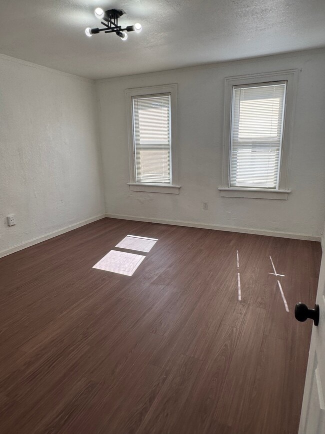 Building Photo - 420A N 29th St