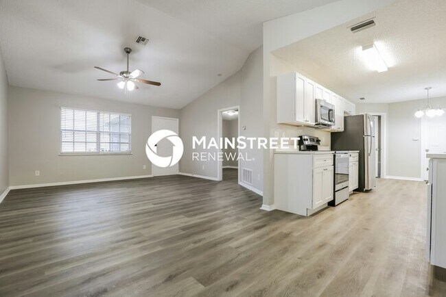 Foto del edificio - 3 Bedroom Pet-Friendly Home in Venice, FL with Main Street Renewal