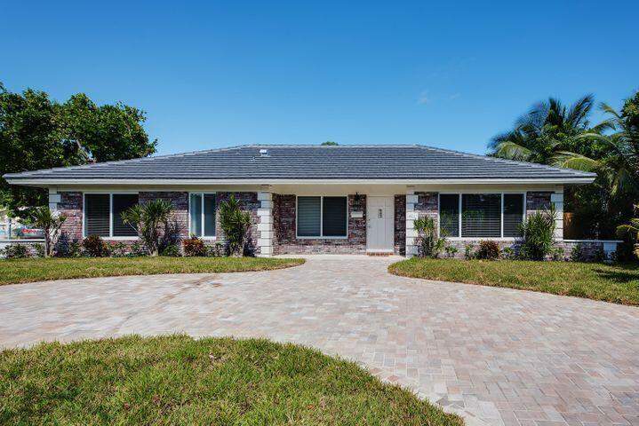 Foto principal - 401 NE 10th Terrace