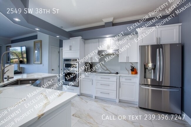 Building Photo - 2549 SW 38th St