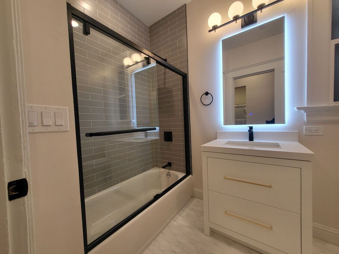 Foto principal - 1026-1030-1030 Pine St