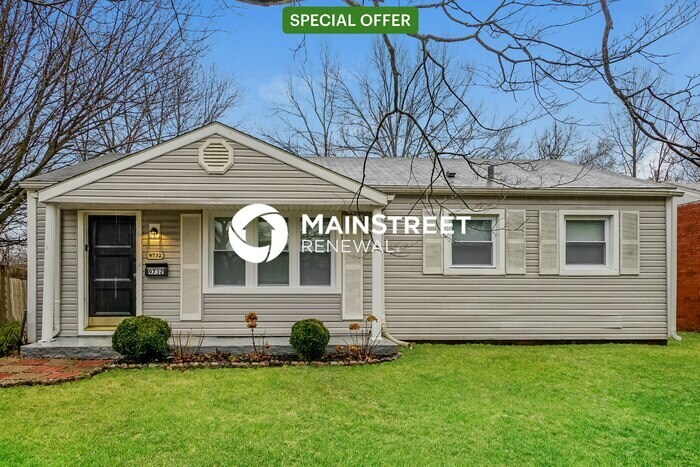 Foto principal - 3 Bedroom Pet-Friendly Home in LOUISVILLE,...