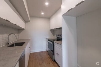 Building Photo - 37 Av. Roosevelt