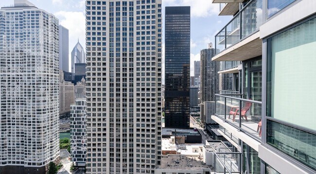 Foto del edificio - 505 N State St