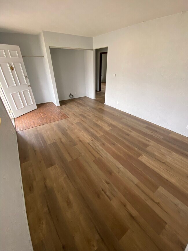 Sala de estar - 13 Independence Dr