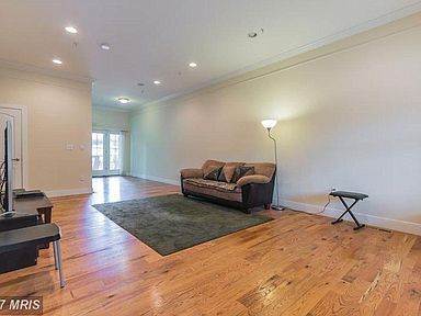 Foto del edificio - 25 Michigan Ave NE