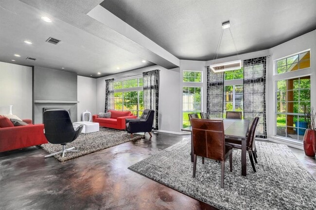 Building Photo - 8108 Asmara Dr