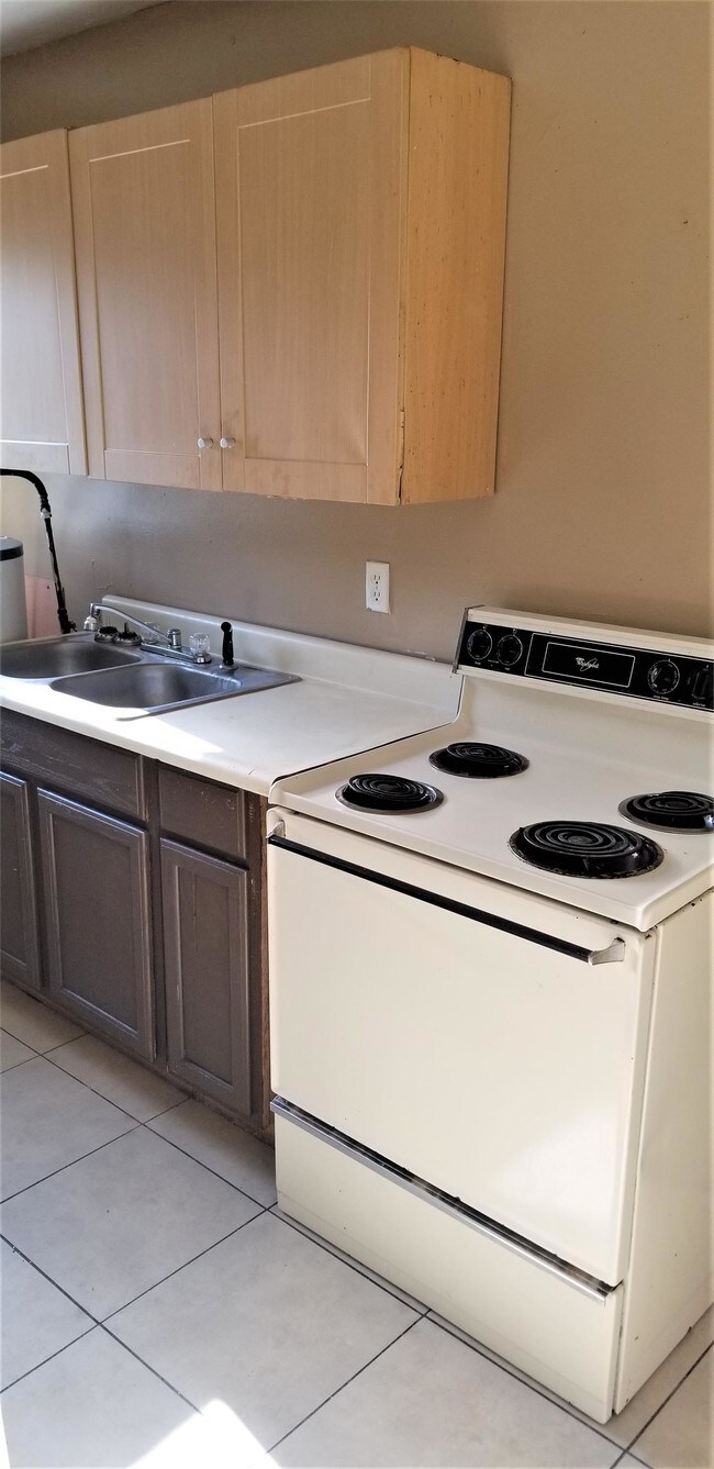 Foto del edificio - 2016 Portland St