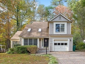 Building Photo - 2802 Cove Ridge Rd