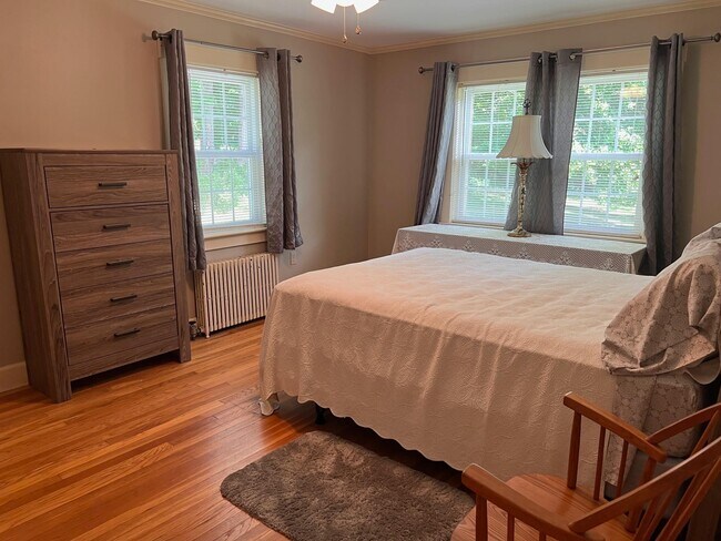 Foto del edificio - 28 Old Wolfeboro Rd