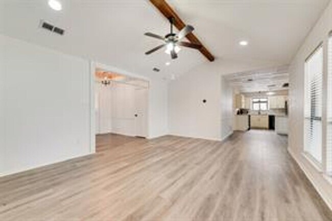Foto del edificio - Charming Rowlett Retreat: Updated and Move in Ready
