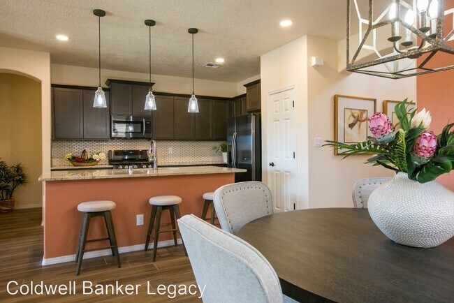 Building Photo - 4 br, 2.5 bath House - 4461 Golden Eagle L...