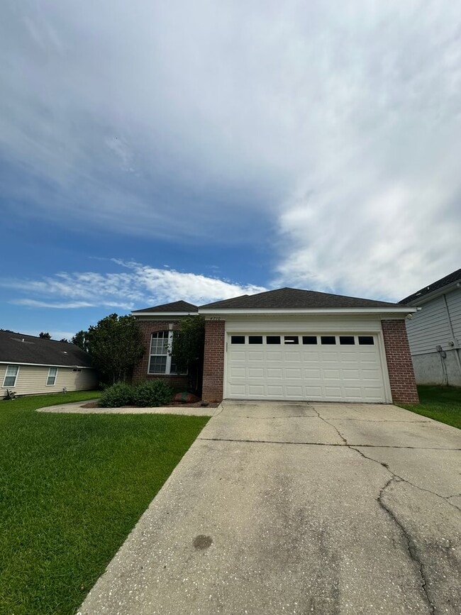 Building Photo - Gorgeous 3 Bedroom 2 Bath home in Piney Z ...