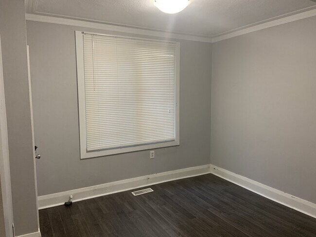 Photo du bâtiment - 560 Bathurst St