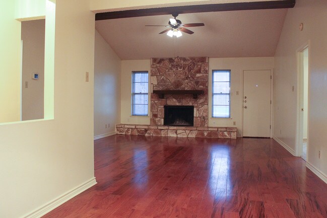 Building Photo - 3730 Pipers Field St