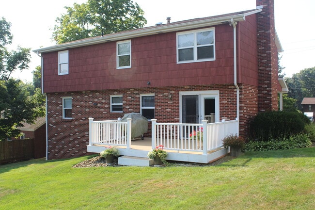 Rear - 2039 Ewings Mill Rd