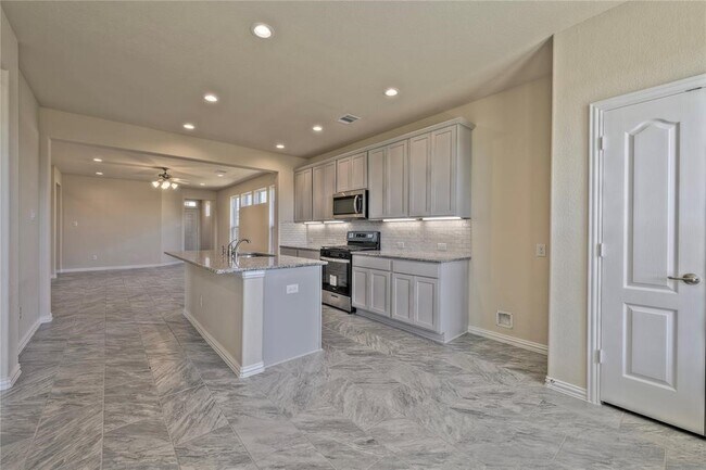 Building Photo - 13201 Dancing Reed Dr
