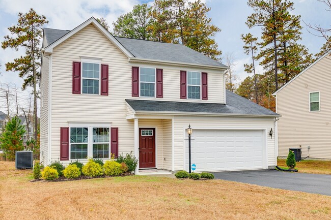 Building Photo - Gorgeous 3 Bedroom, 2.5 Bathroom Home in C...
