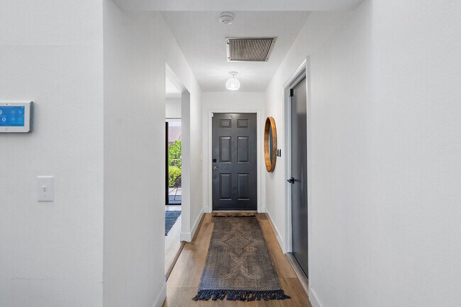 Foto del edificio - 12621 Shady Pines Ct