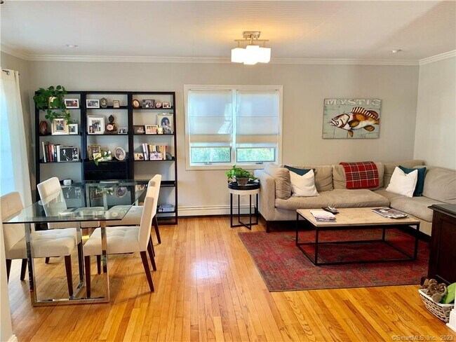 Foto del edificio - 84 Kelsey Pl