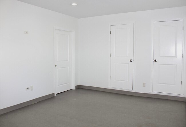 Building Photo - 503 Monastery Pl
