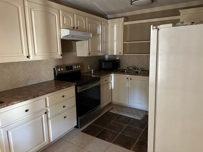 Building Photo - 1101 Monroe St