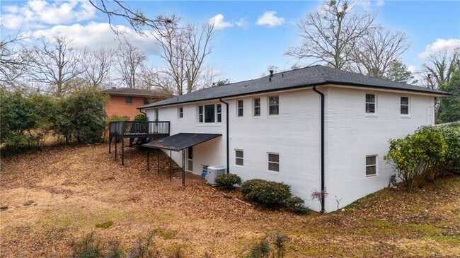 Foto del edificio - 1506 Vine St NE