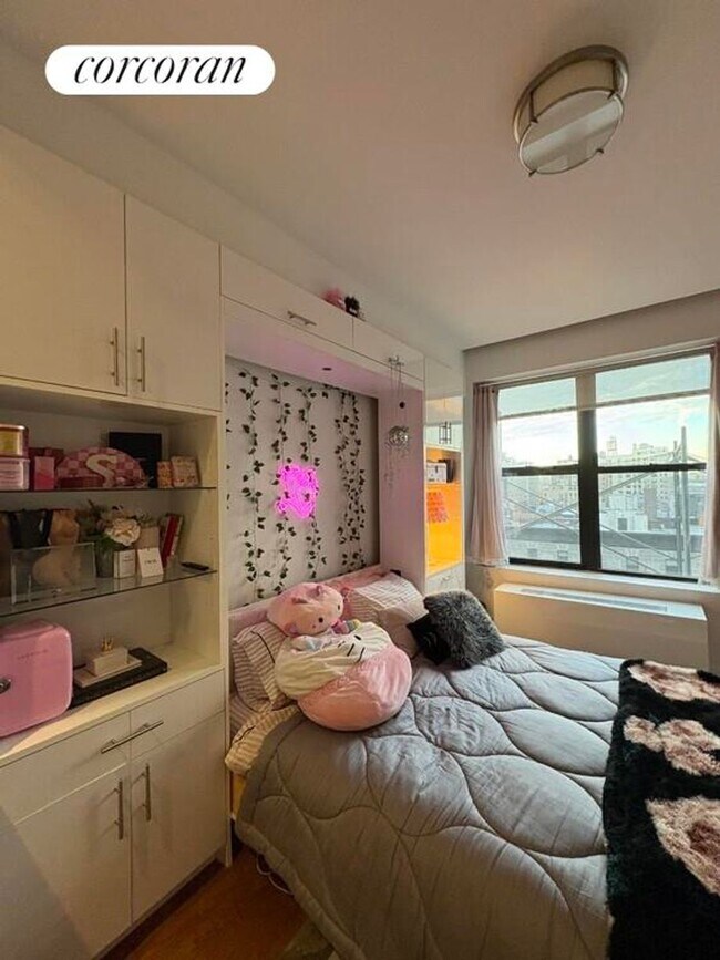 Foto del edificio - 212 W 91st St