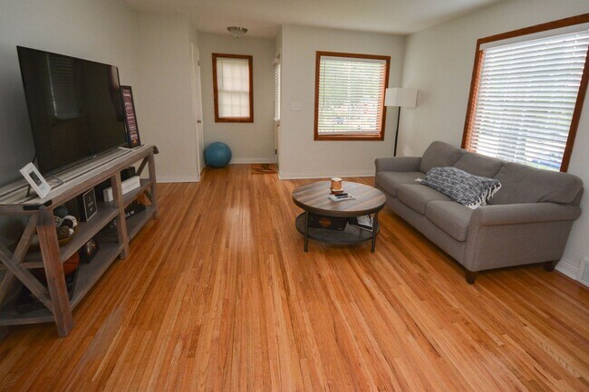 Foto del edificio - 1751-1753 1st St NW
