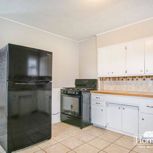 Foto del edificio - Charming two-bedroom, one-bath home offering a comfortable layout with ample natural light