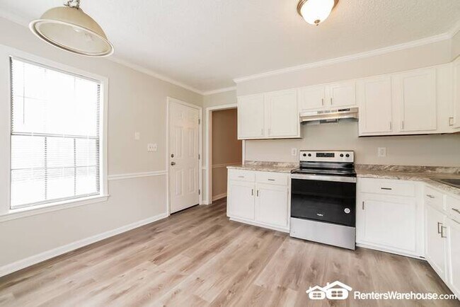 Foto del edificio - Nice 3 BDRM 2 BATH East Memphis Home